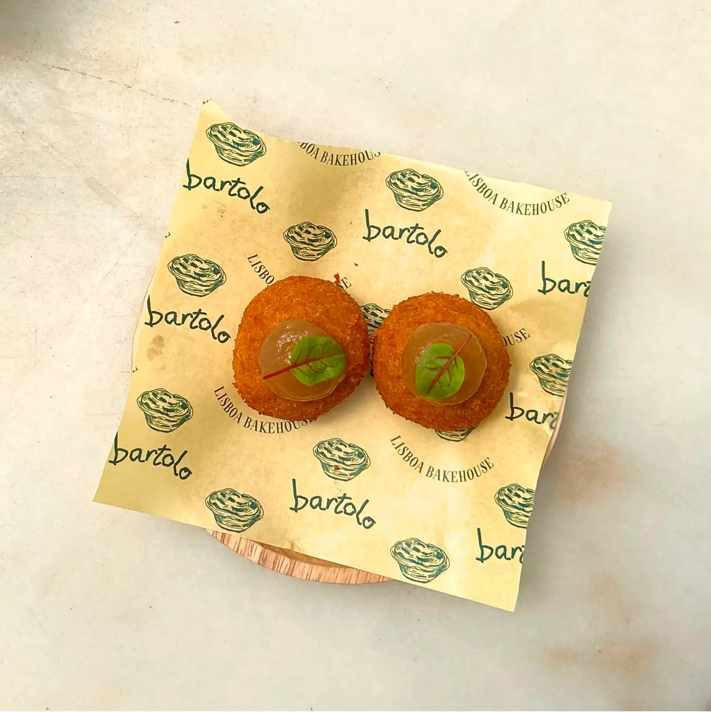 Alheira croquettes with apple puree (2 pcs)