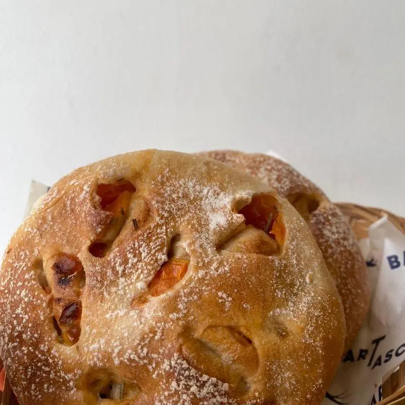 Sundried tomato roll