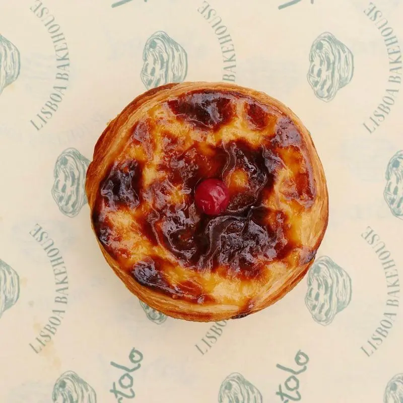 Red berries Pastel de Nata
